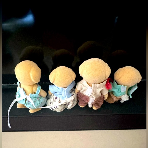 Vintage Sylvanian Families Golden Labrador Lab Dog Family Calico Critters Epoch - Picture 3 of 3